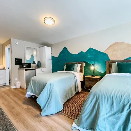 Mountain Room At The Trailblazer